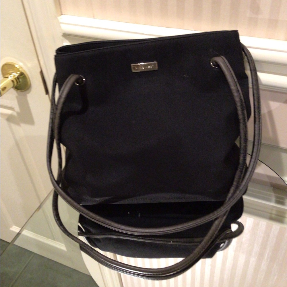 ⬇️Price Dropped ⬇️Vintage black authentic Nine West shoulder bag Preloved